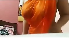 Bangladeshi Girlfriend Show her Body
