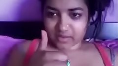 Busty Indian babe show off her assets on cam
